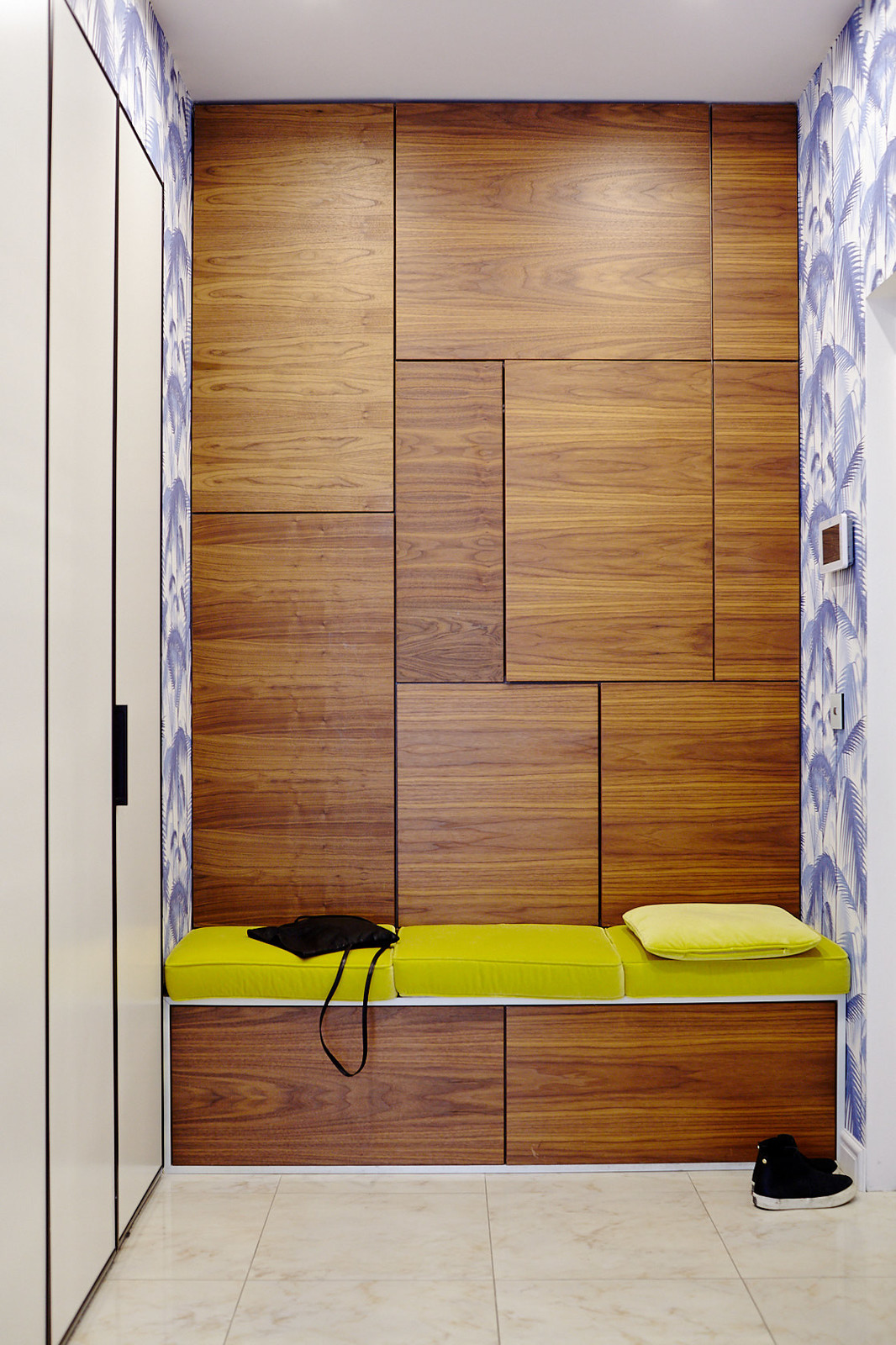 Декорирование квартиры на улице Барочная в Санкт - Петербурге