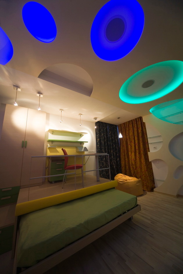 Жилая квартира. г. Киев. "Игра контрастов"