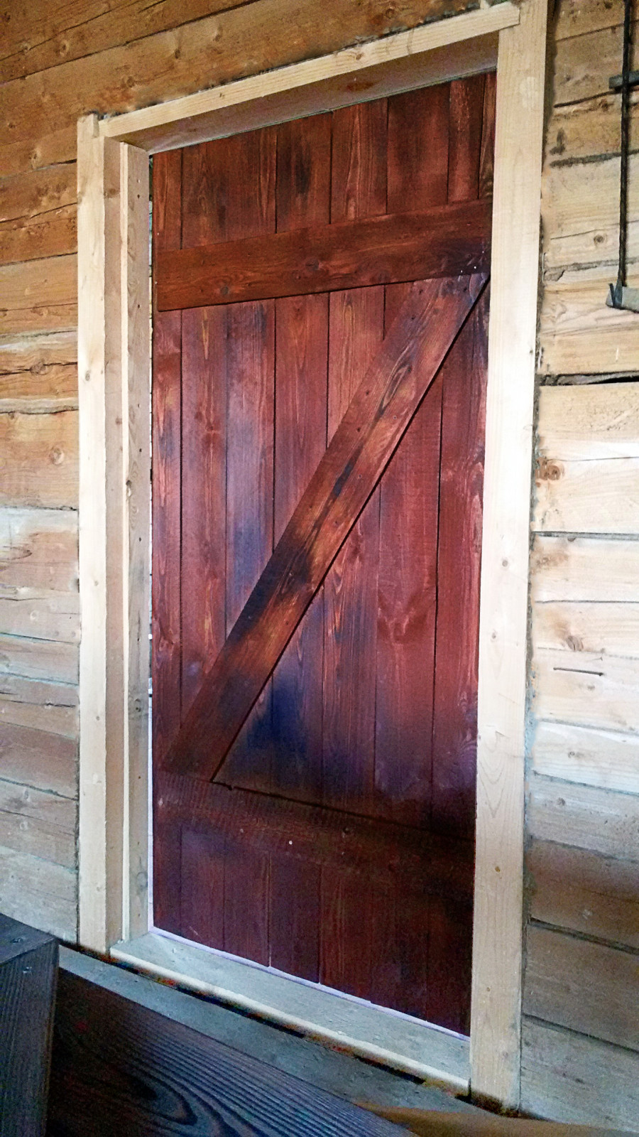 Обложка проекта: Амбарная дверь Red Barn