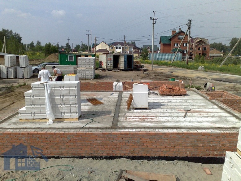 Дома и котеджи из кирпича и газоблока (газобетона) "под ключ"