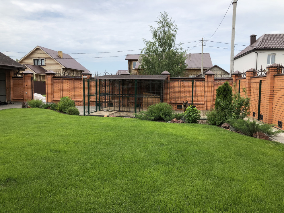 Озеленение частных участков и укладка рулонного газона