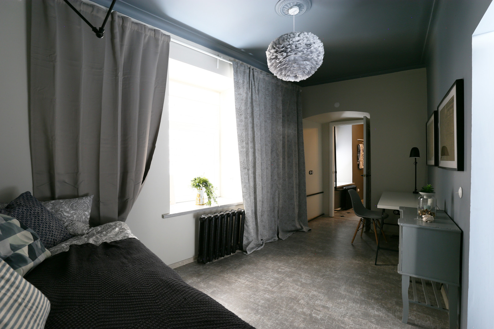 Чёрное и белое