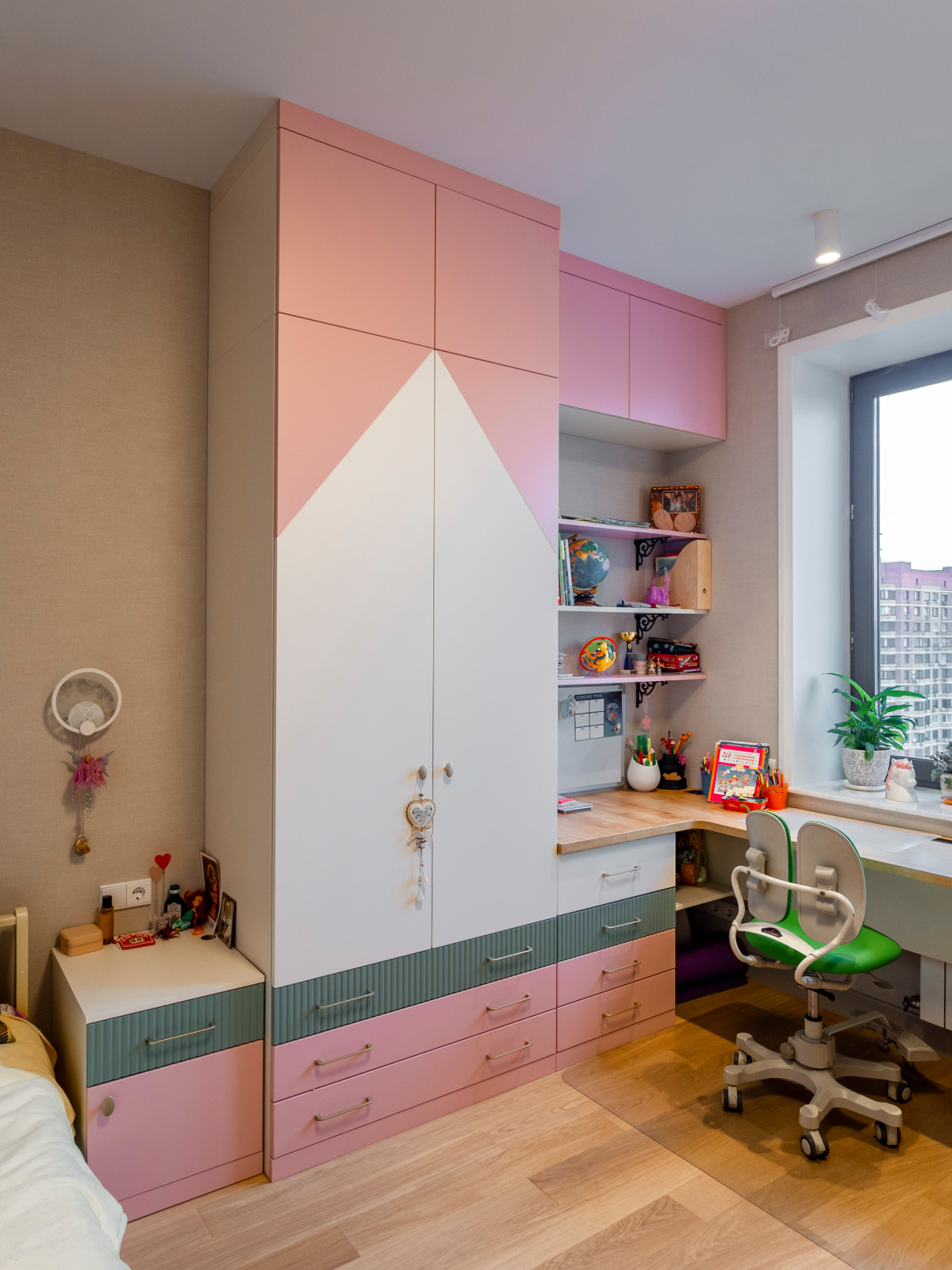 Меблировка детской комнаты для девочки 5 лет