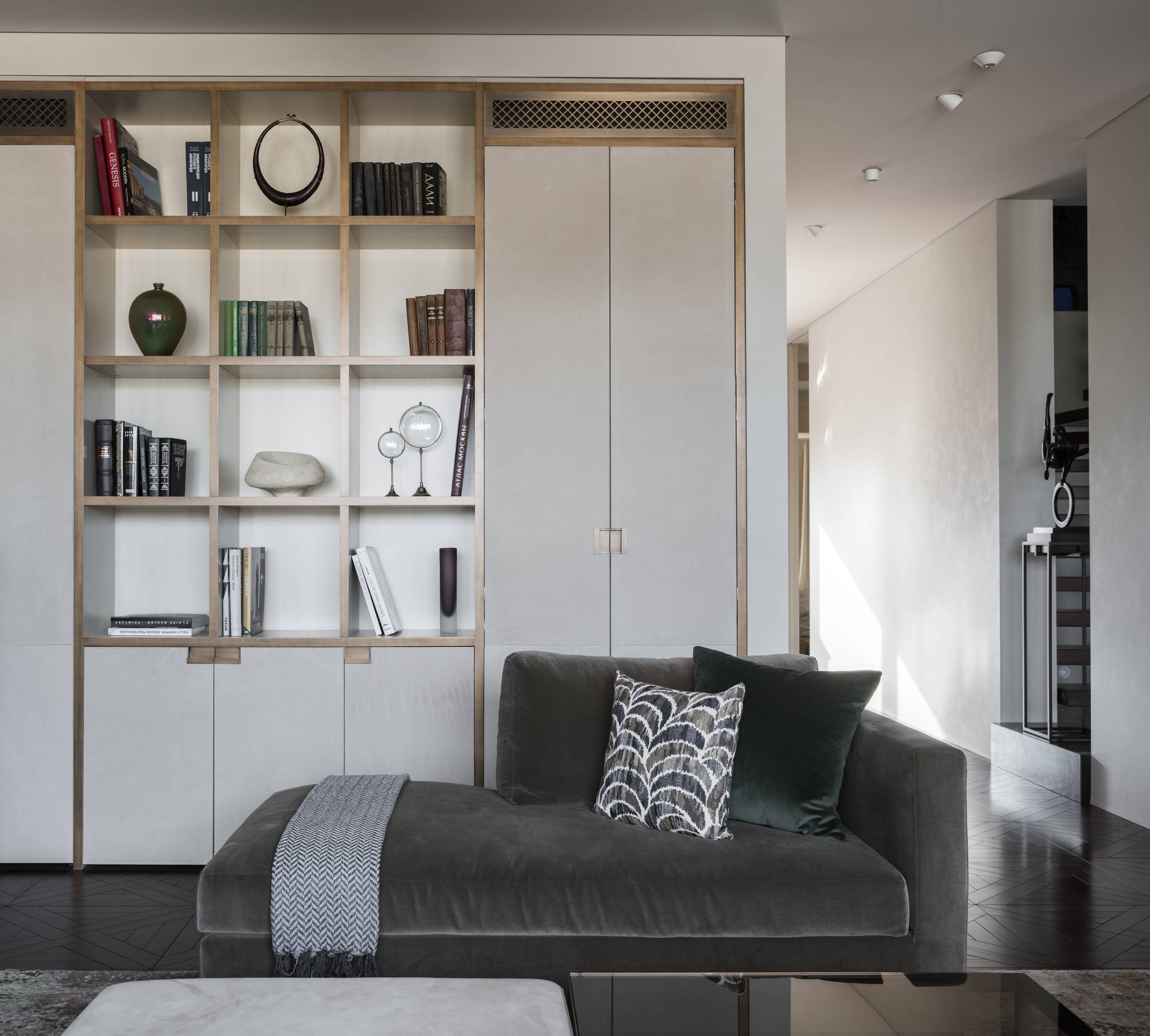 Houzz тур: Трехэтажная квартира с террасой на крыше