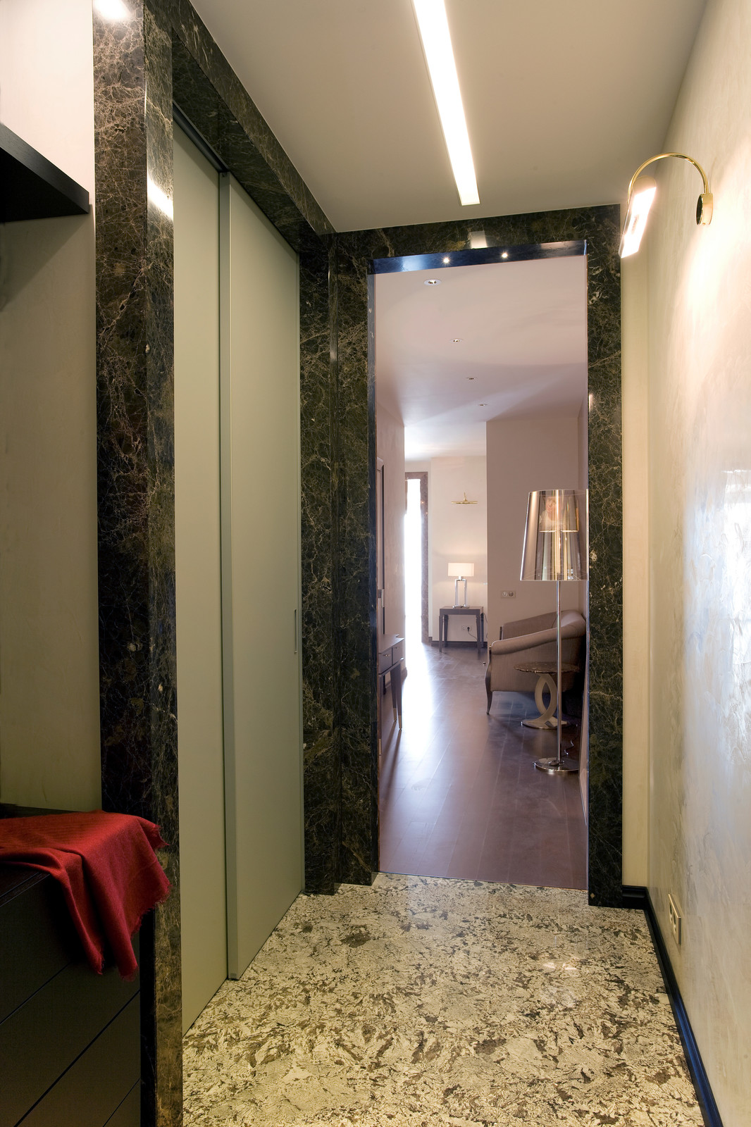 Крестовский