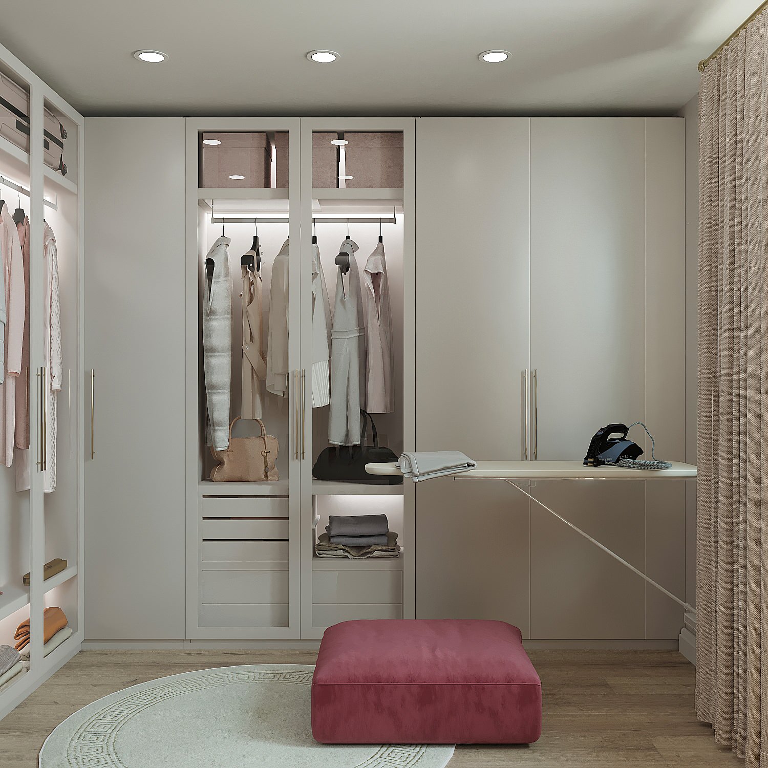 Трехкомнатная квартира для молодой девушки