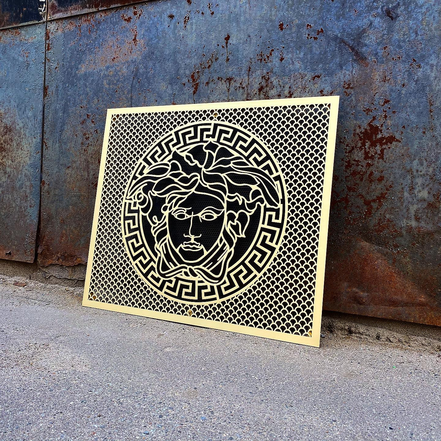 Декоративные решетки Versace