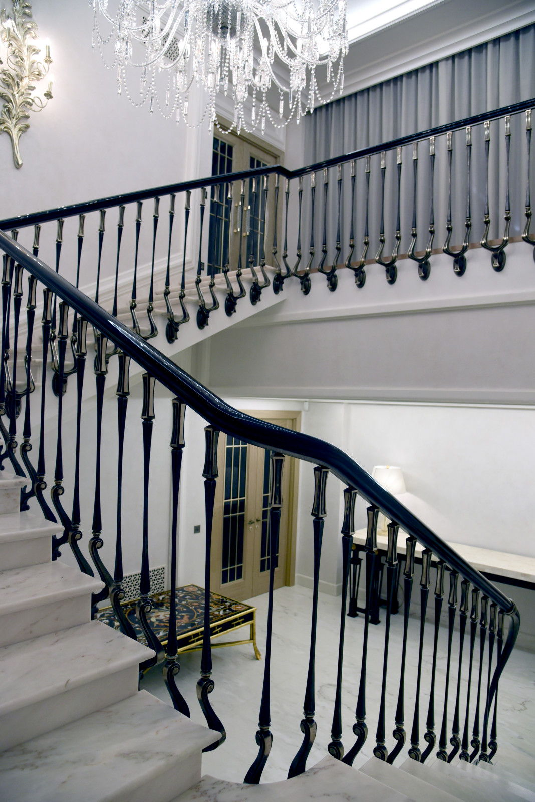 Балясины из стали и бронзы