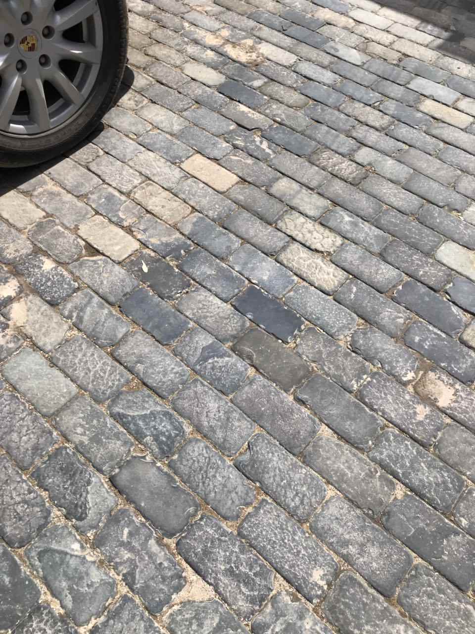 Мощение натуральным камнем