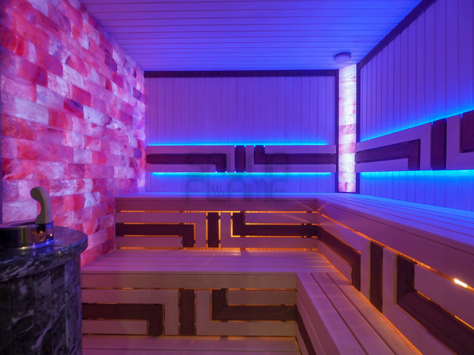 Обложка проекта: Сауна с разноцветной подсветкой