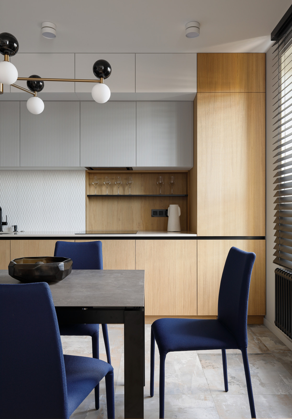 Light midecentury apartment / Квартира с легким флером midcentury