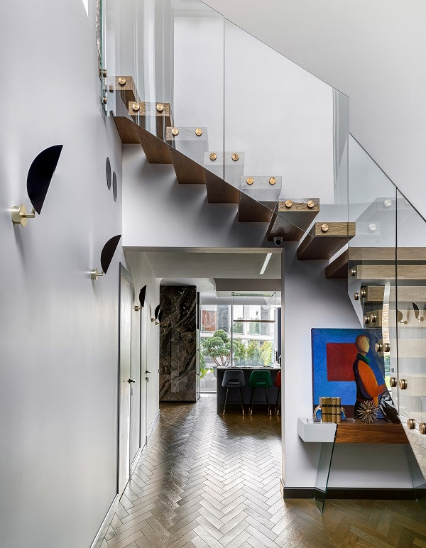 Картины в прихожей