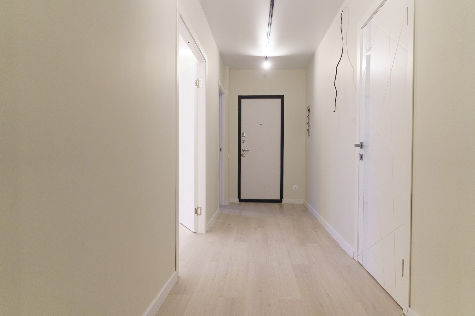 Отделка в светлых тонах Перово