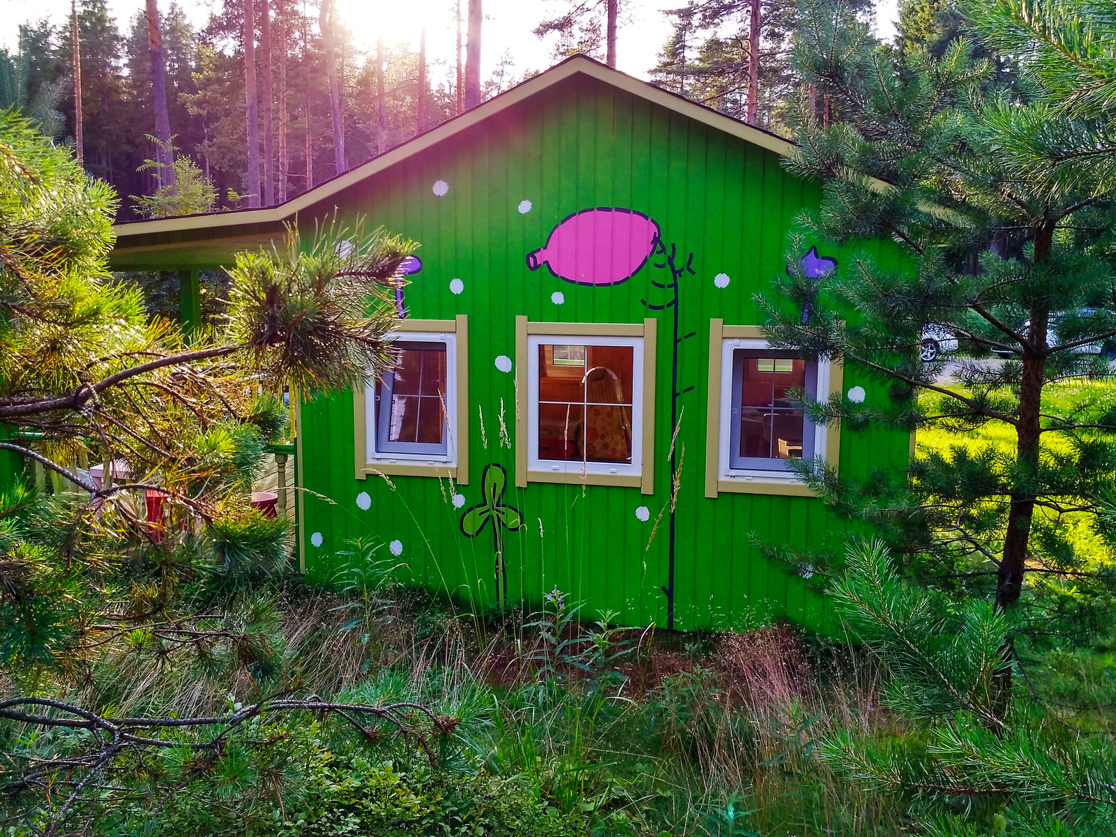 Домик в соснах