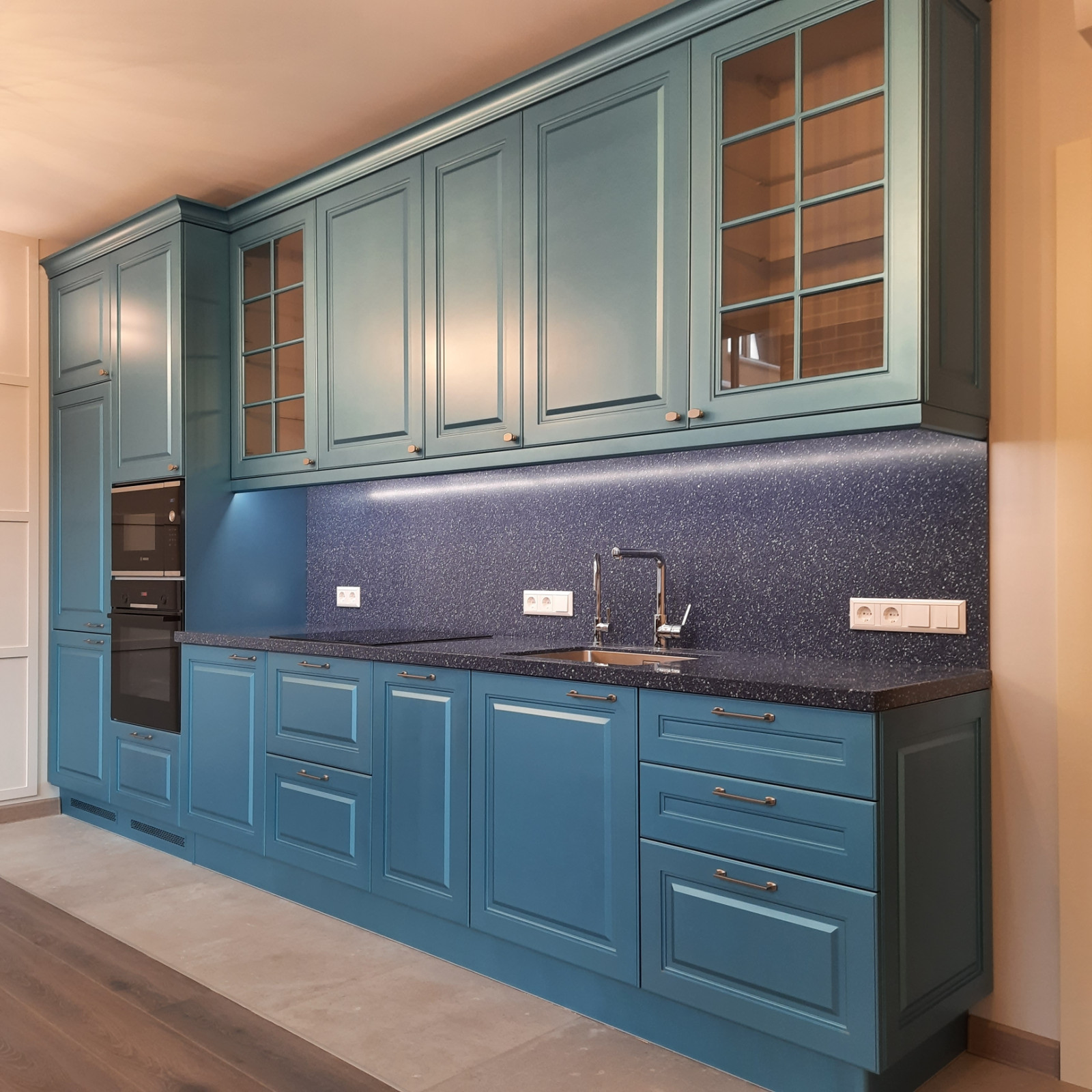 Лофт и современная классика на Заозерном