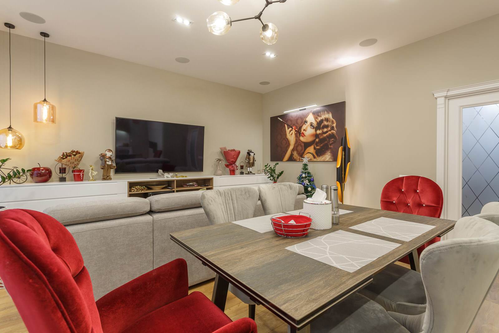 Современная квартира в ЖК "Символ", 95 кв.