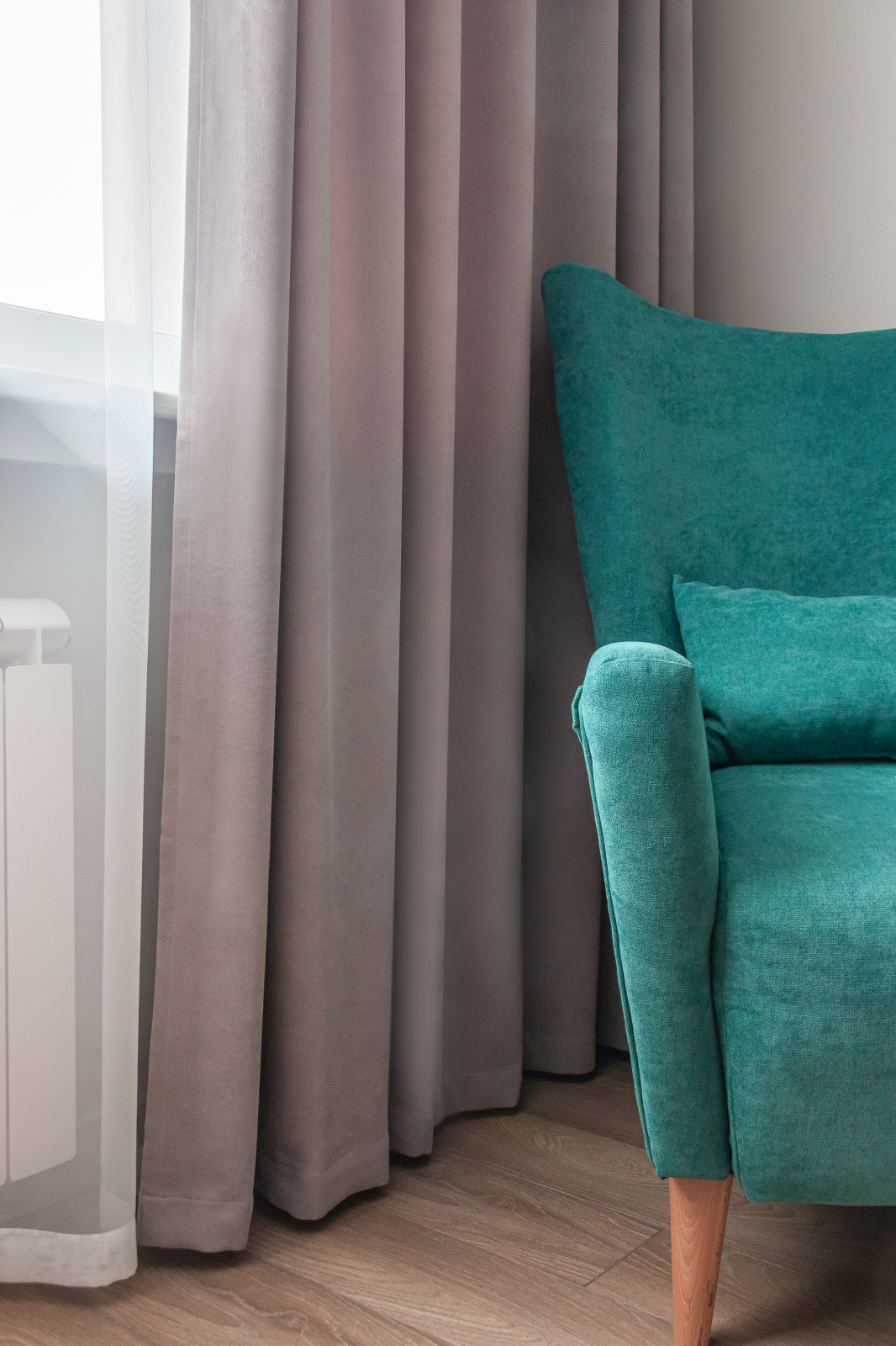 Всплеск эмоций в небольшой квартире