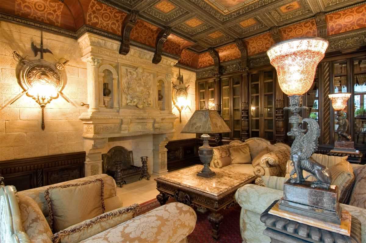 Обложка проекта: Дом с отделкой деревом и камнем