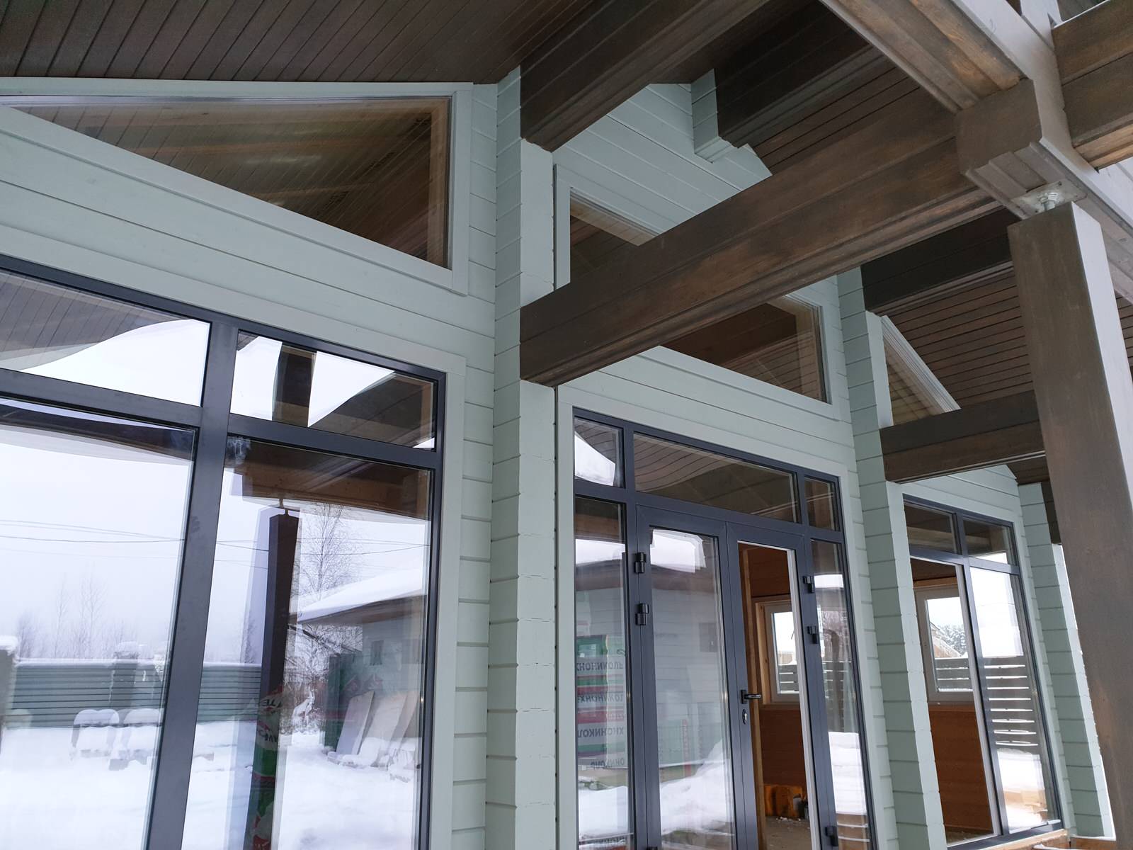 Обложка проекта: Одноэтажный дом из клееного бруса 168 м.кв.