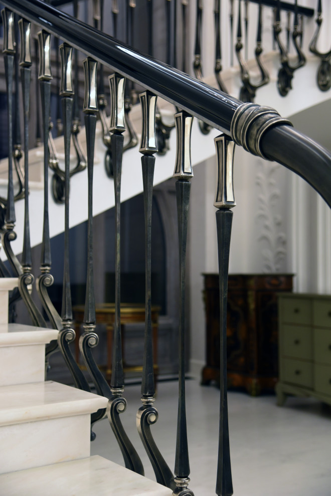 Балясины из стали и бронзы