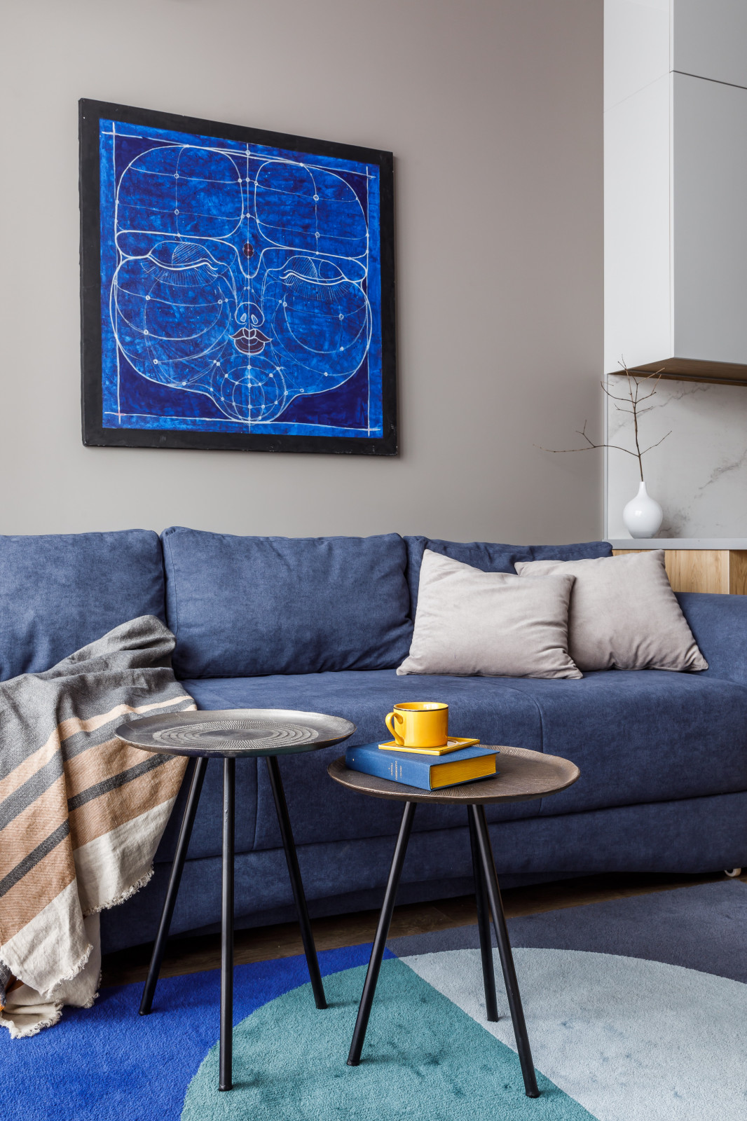 Светлая квартира с яркими акцентами 51 м²