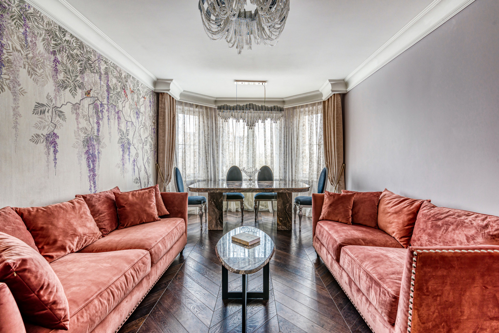 Обложка проекта: Классика с ярким акцентом