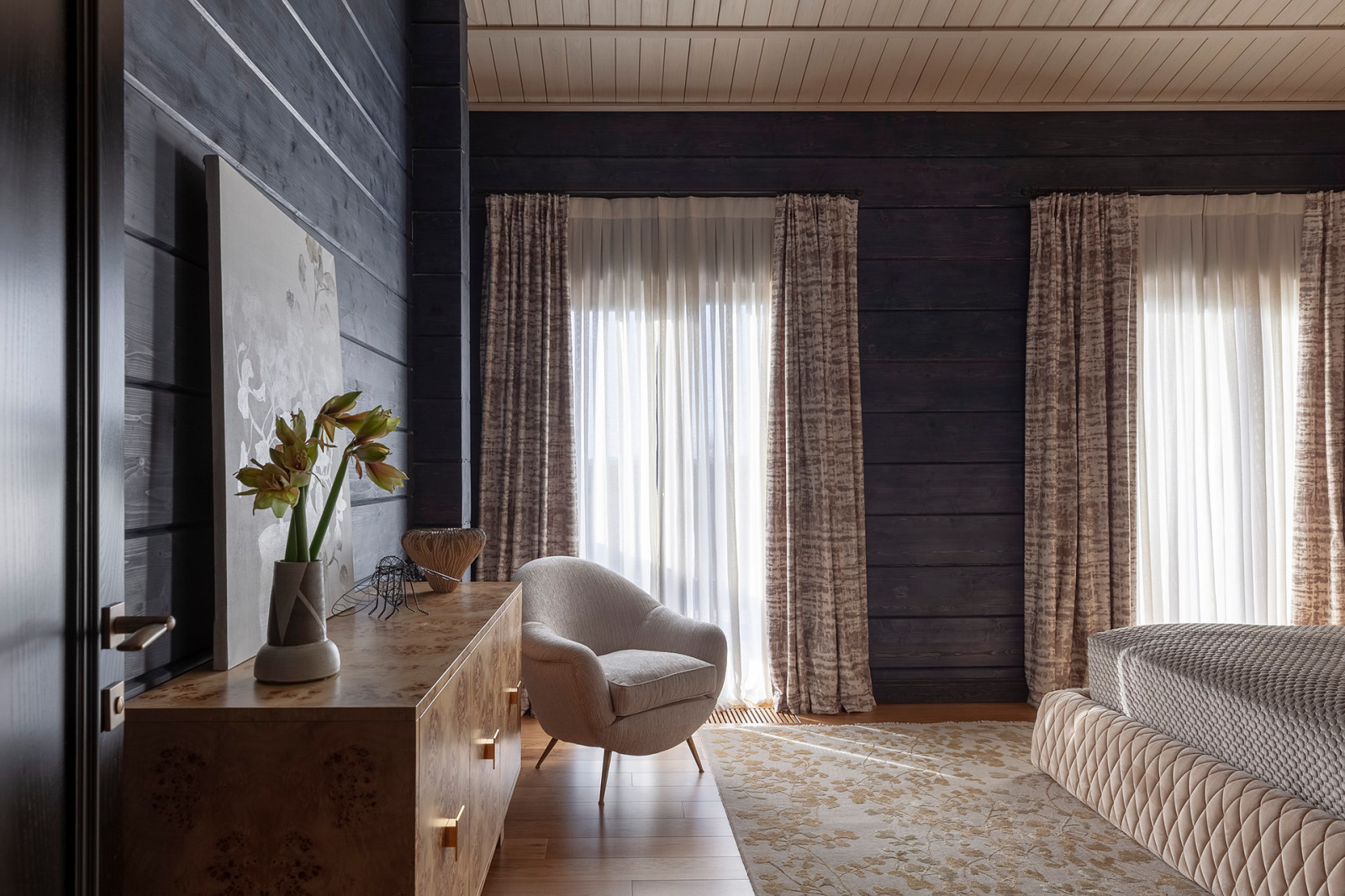 Дом дизайнера Анастасии Каменских, 320 м²