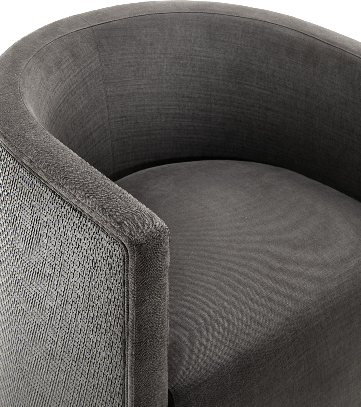 Микротренд: Новый стиль — сдержанный текстиль