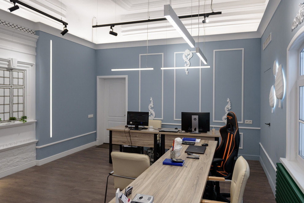 Шоу-рум гипсовой лепнины и светильников в Перми