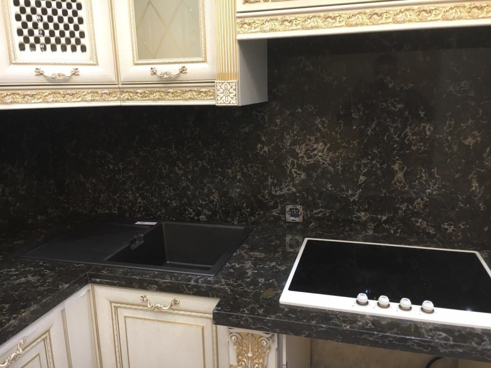 Столешница из кварцевого камня Avant Quartz 9005 Бурбонне