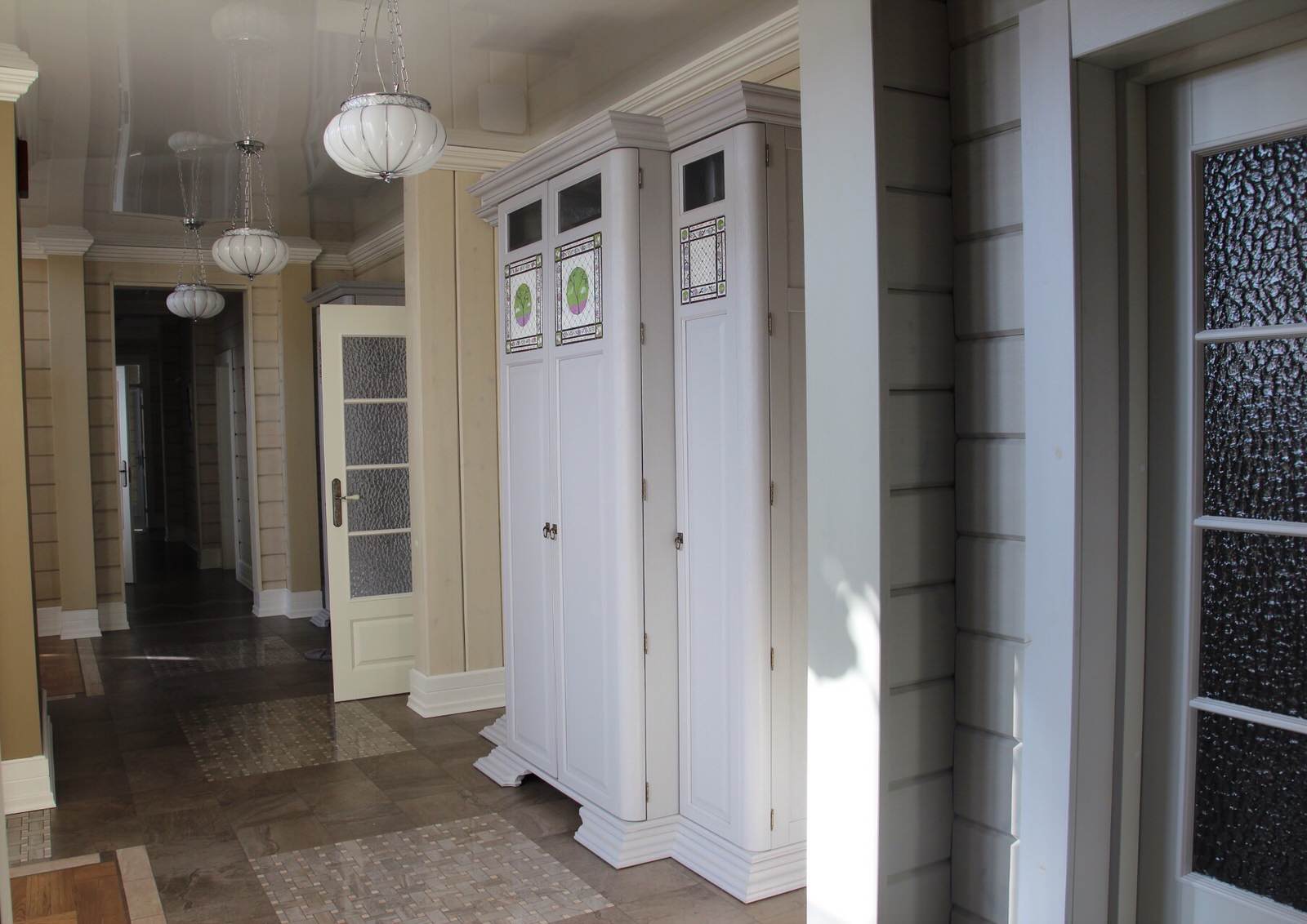 Арт-обновление и роспись мебели.