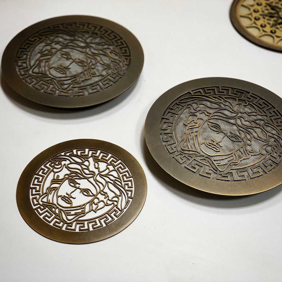 Декоративные решетки Versace