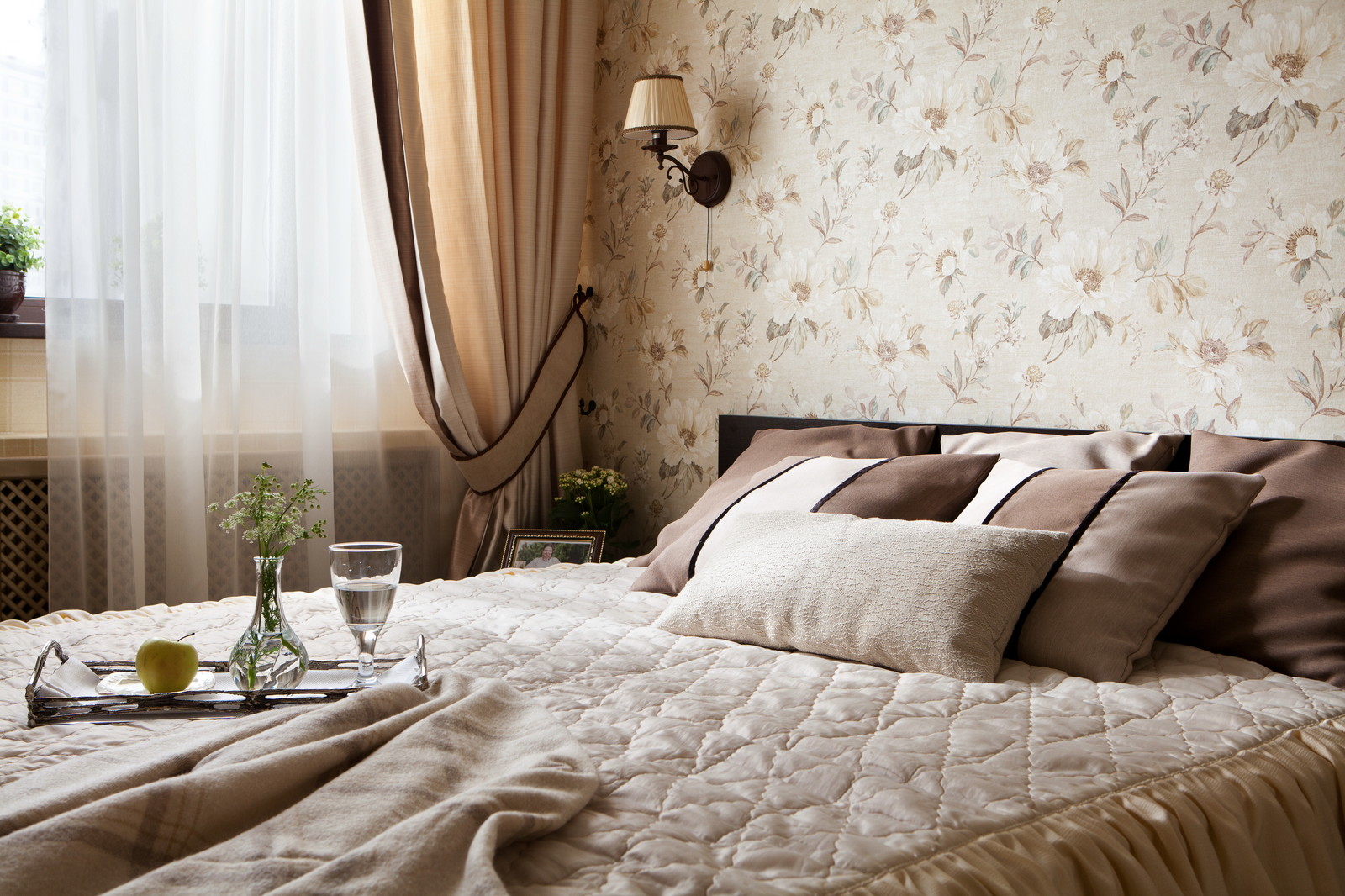 Английский завтрак. Фотосъемка интерьера квартиры в Строгино