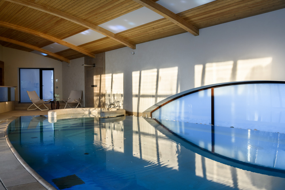 Бассейн в частном доме