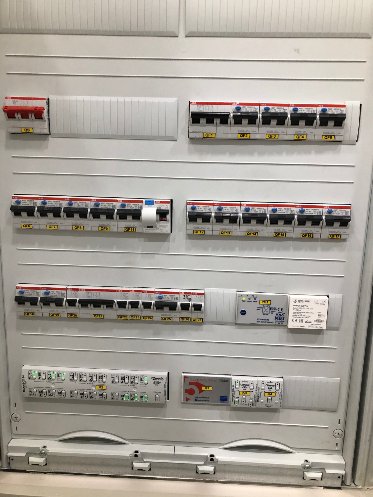 Обложка проекта: Умный дом в Московской квартире