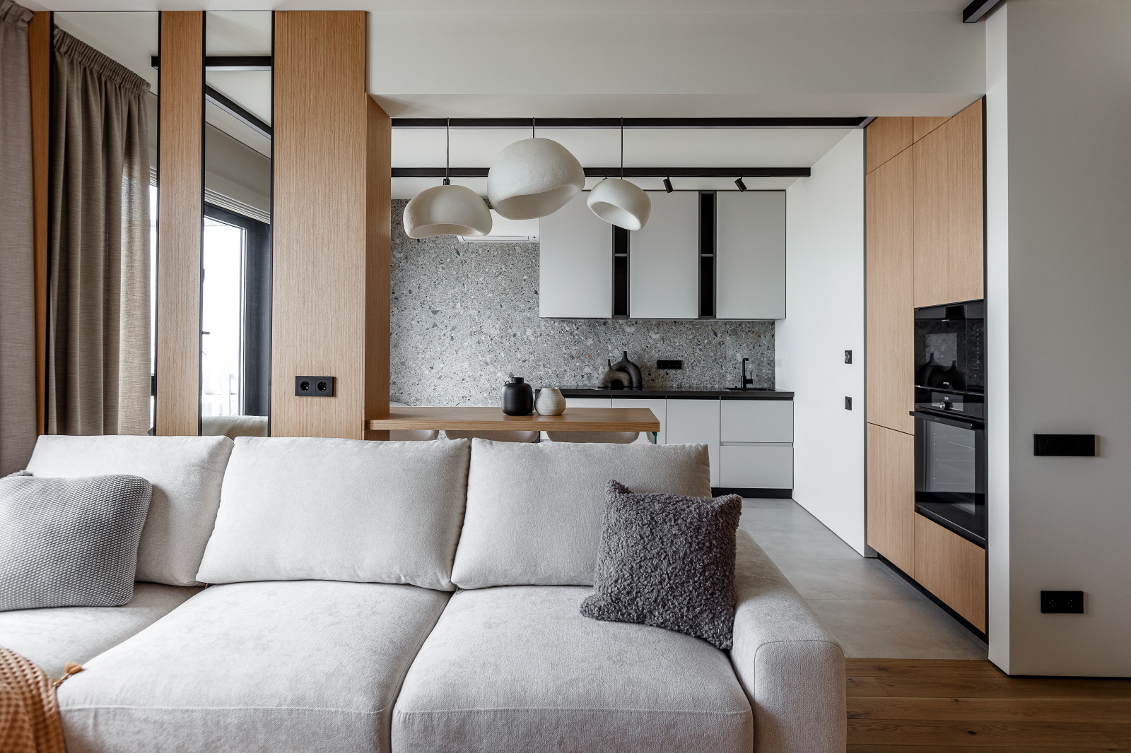 Обложка проекта: Фото. Камни на берегу, 70м.кв. ЖК Морская Симфония