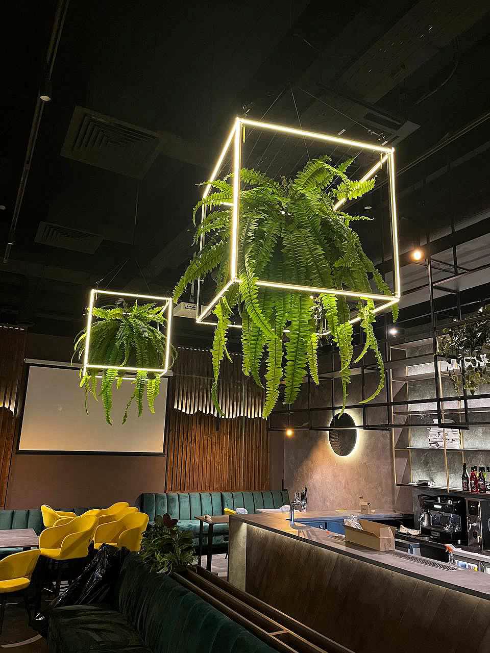 Обложка проекта: Кальян-бар Everest Garden г. Москва