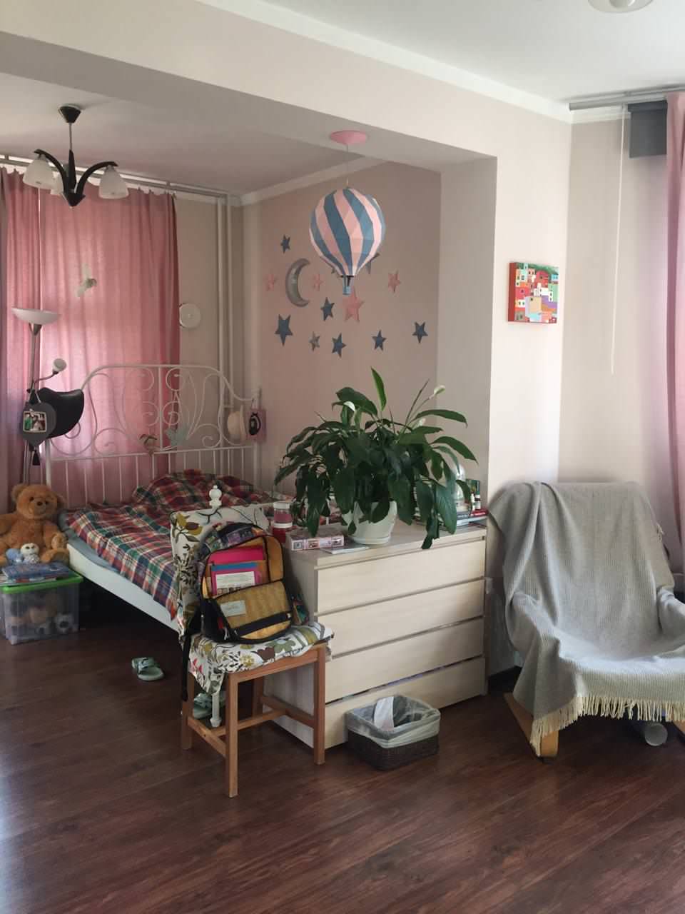 До и после: «Трёшка» в доме П-44Т для мамы и дочери