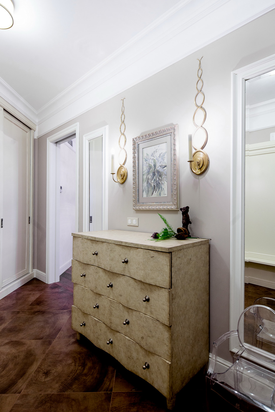 холл в жк"Золотые ключи"