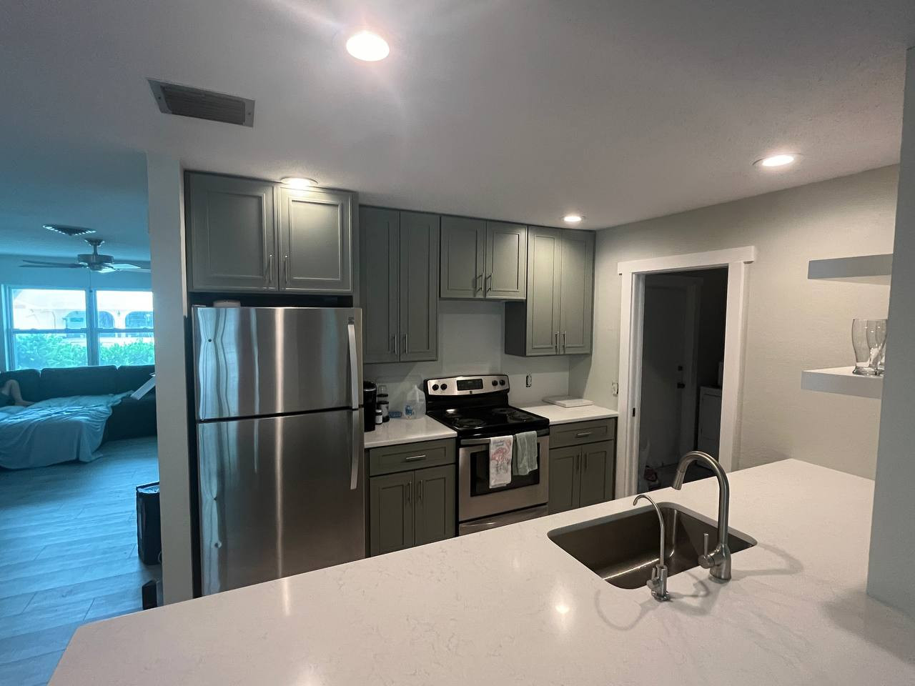 Venice green kitchen