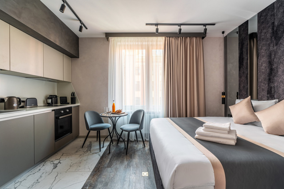 Обложка проекта: Кухня в дизайнерских апартаментах