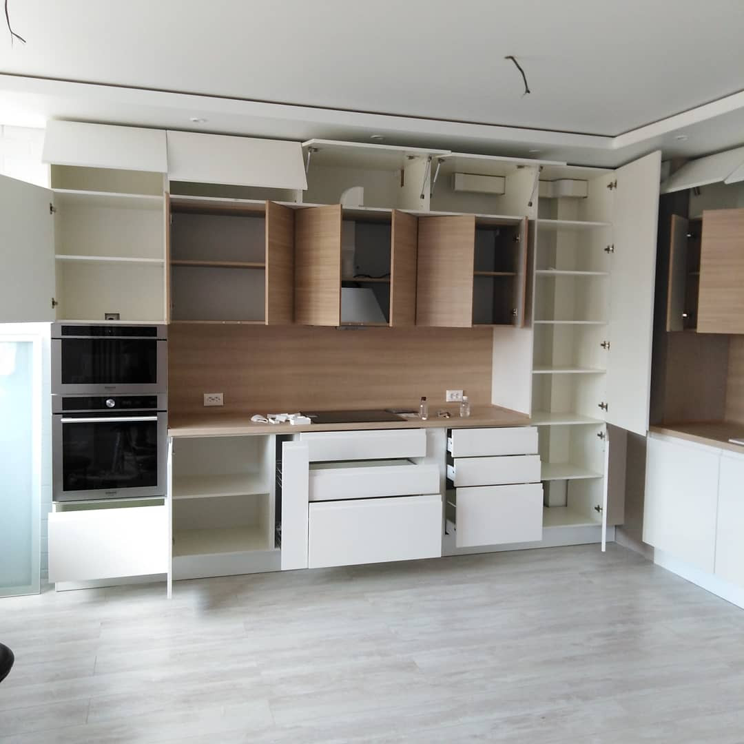 Обложка проекта: Кухня по проекту дизайн студии 4people