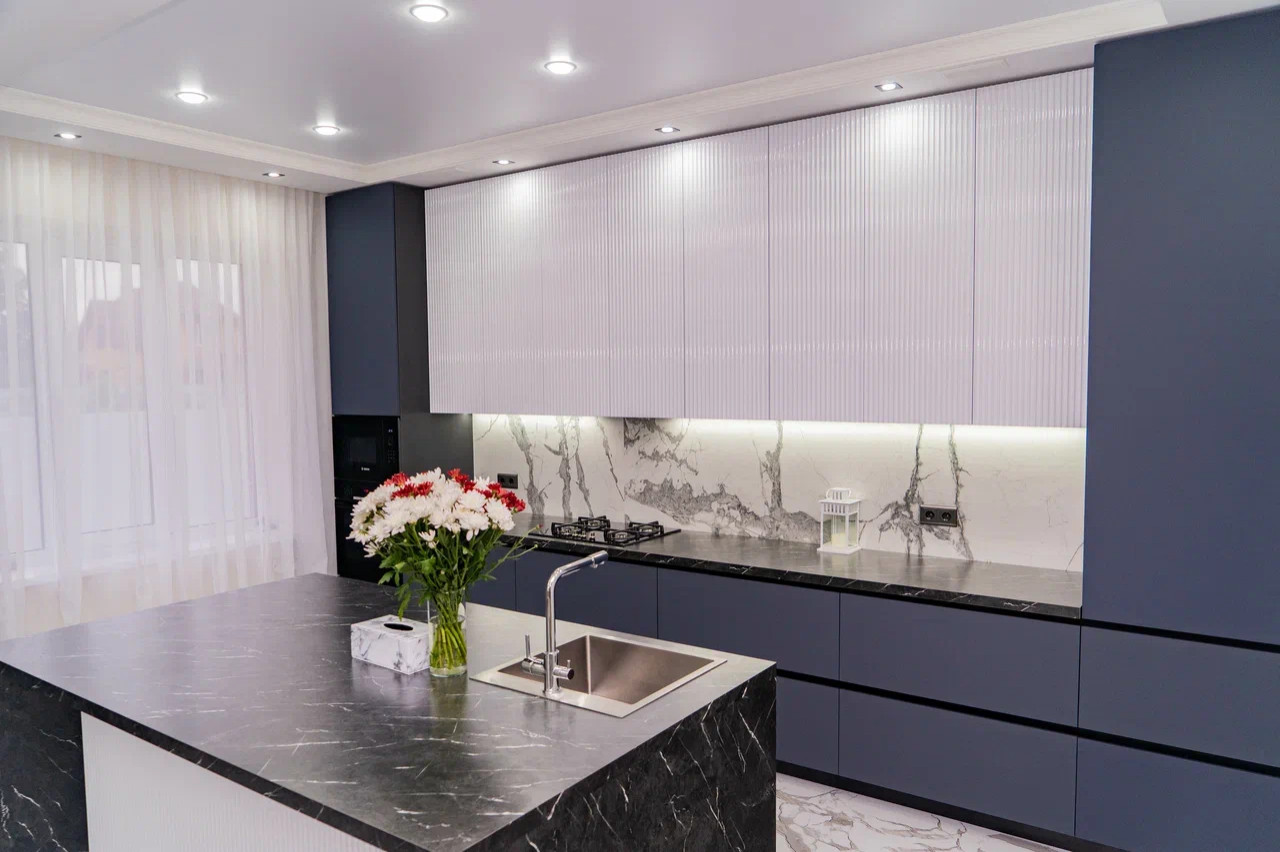 Обложка проекта: Кухня с островом г. Краснодар