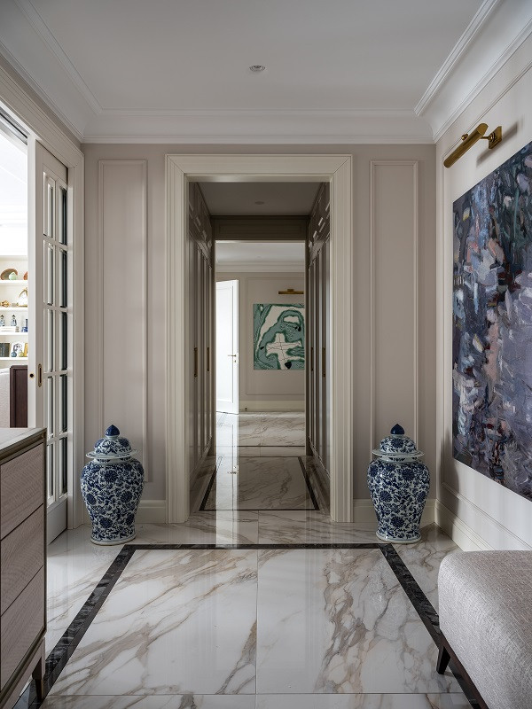 Картины в прихожей