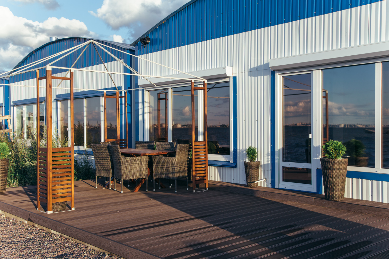 Эллинг на берегу Финского залива