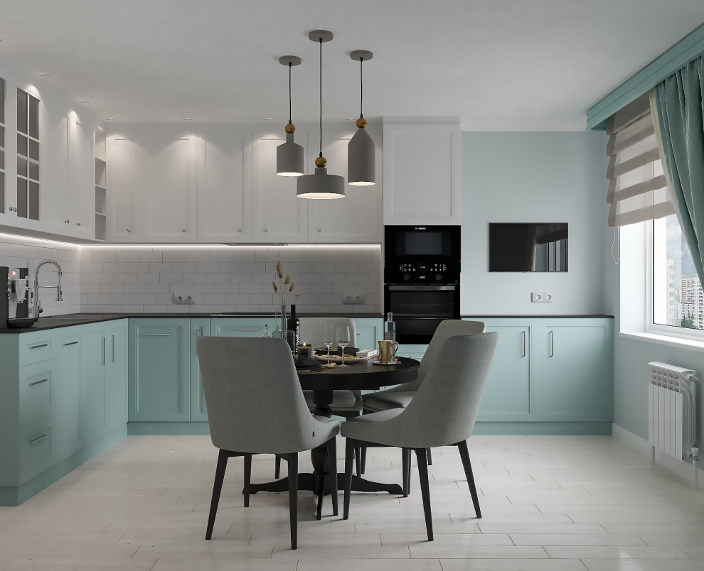 бирюзовая кухня. Встроенная мебель
