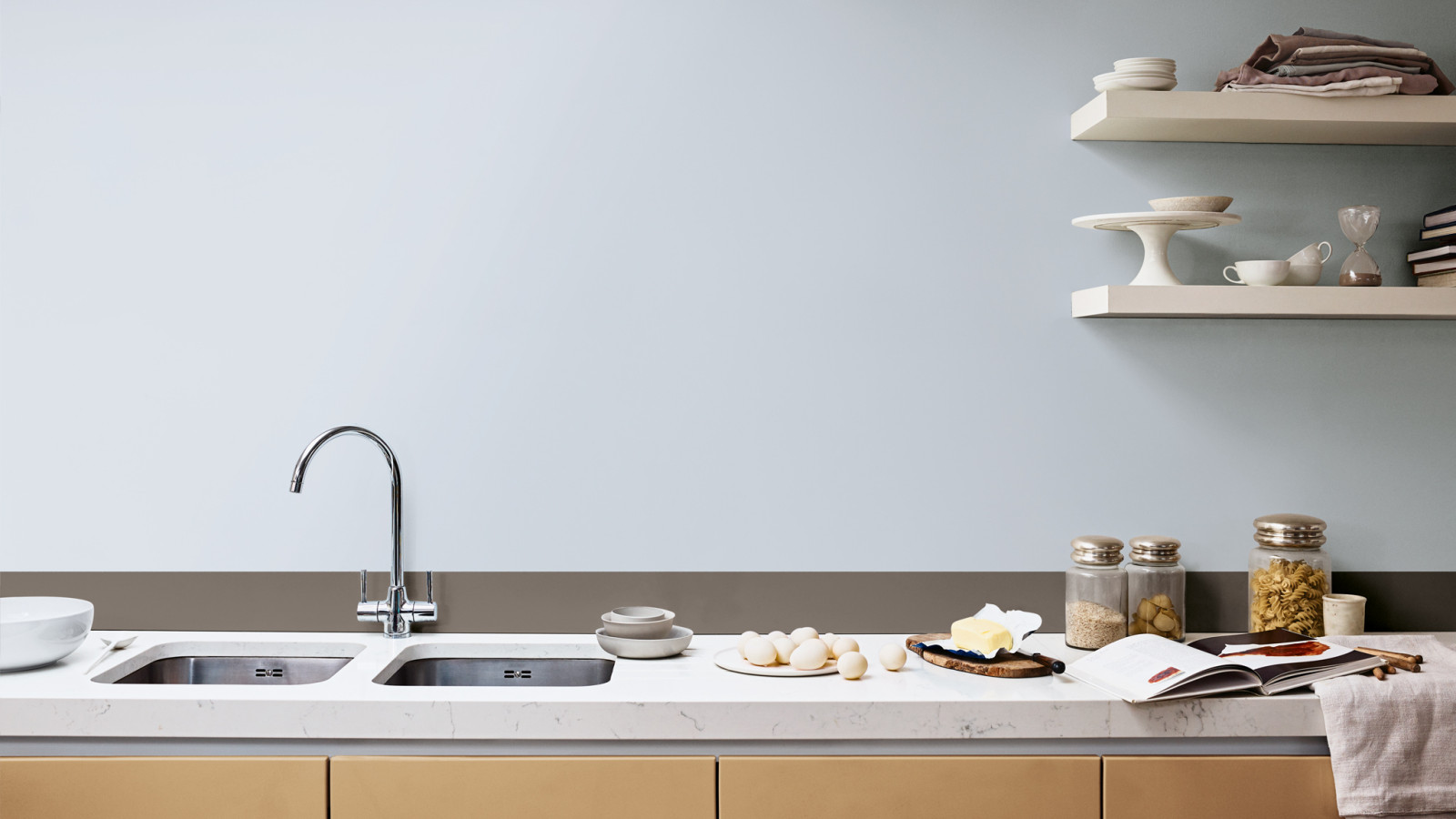 Продукция Dulux на кухне