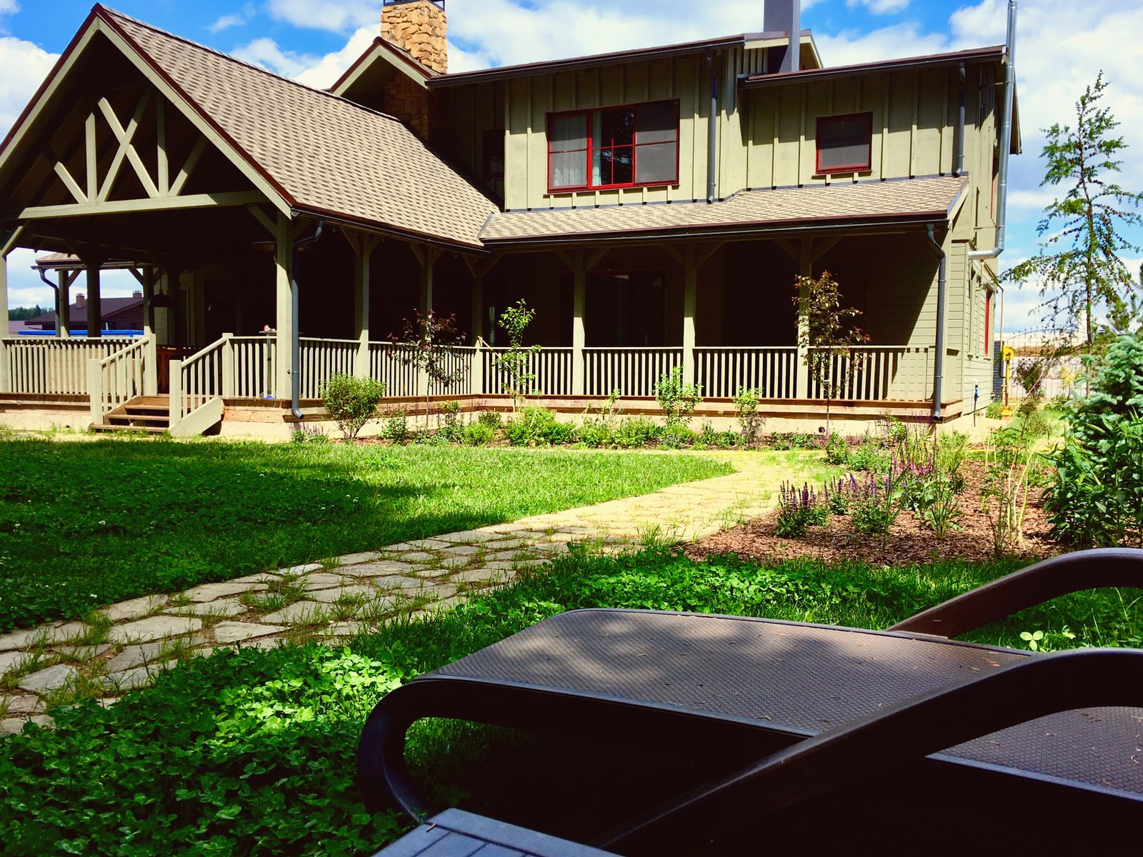 Вид со двора