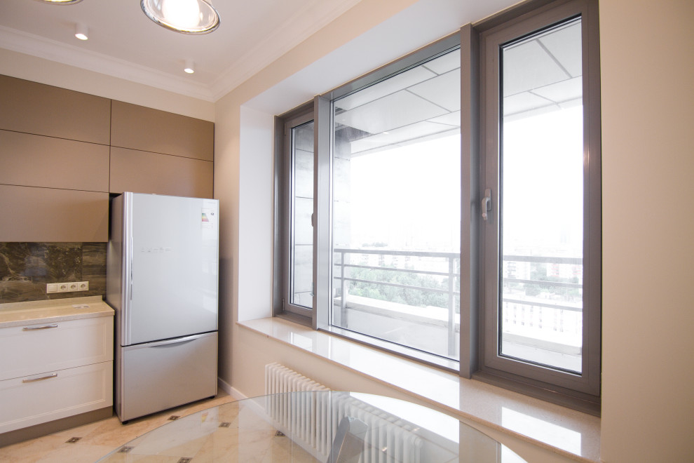 Бело-серая кухня в современном стиле