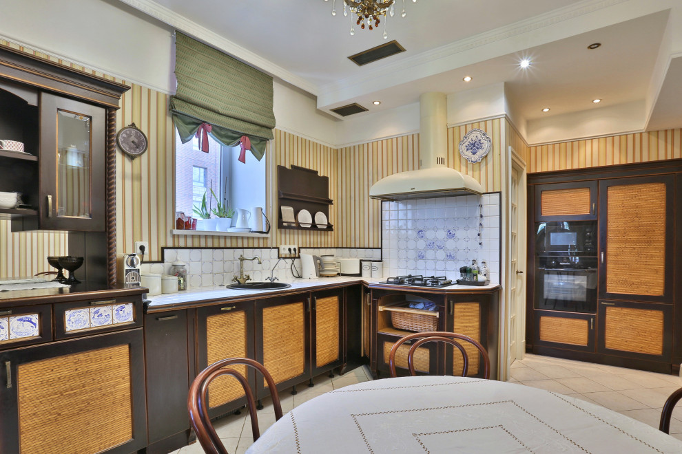 Трехкомнатная квартира на Петергофском